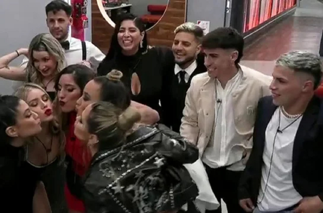 La visita de los exparticipantes de Gran Hermano. Foto: captura Telefe.