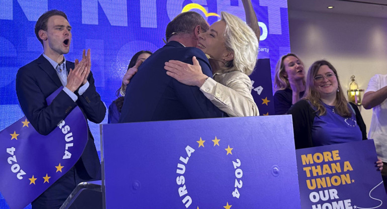 El Partido Popular Europeo celebra el triunfo en las elecciones al Parlamento Europeo. Foto: EFE