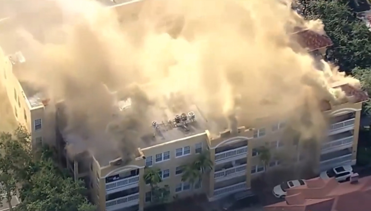 Incendio en un edificio de Estados Unidos. Foto: captura