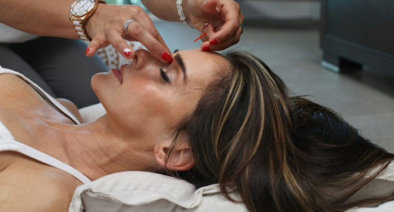 Yoga facial. Foto: Unsplash