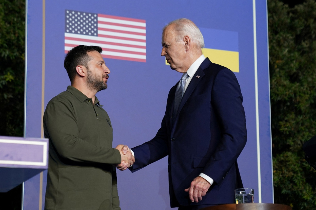 Joe Biden y Volodimir Zelenski. Foto: Reuters