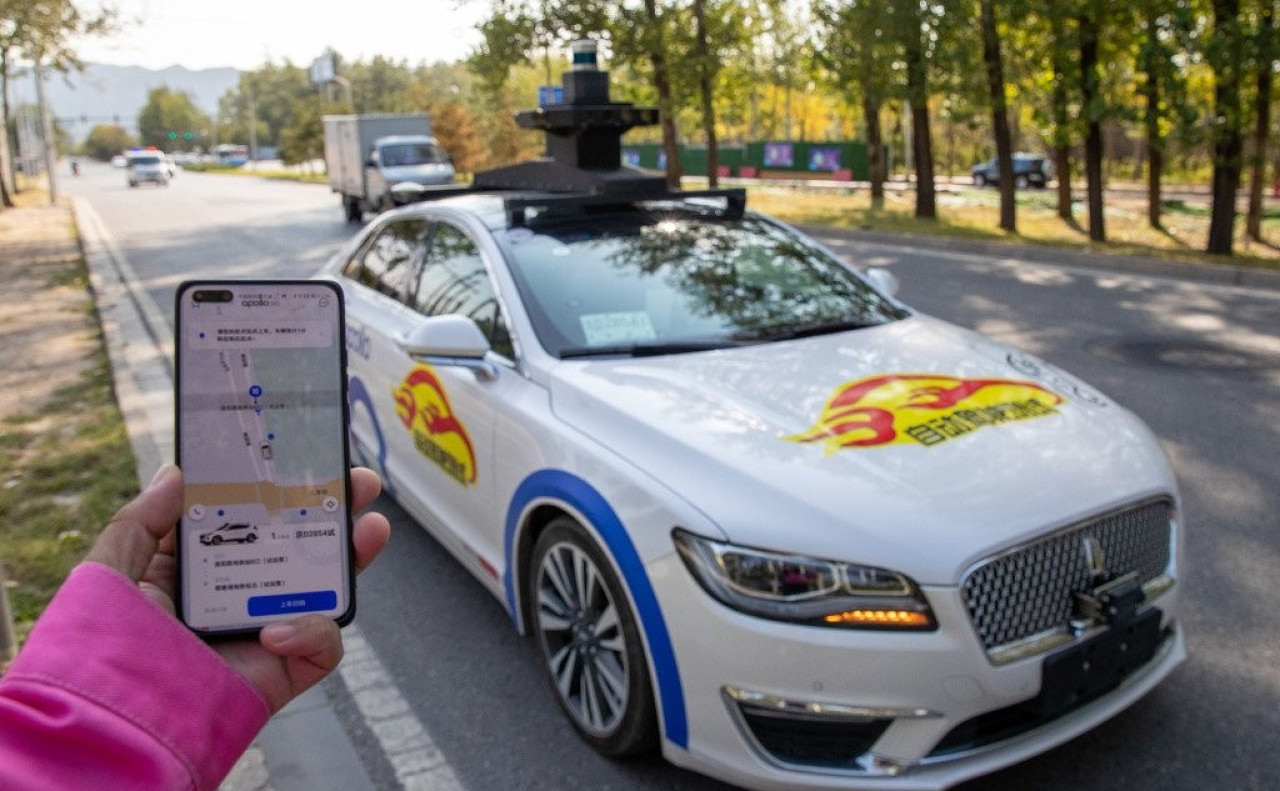 Coches que se manejan solos en China. Foto: X