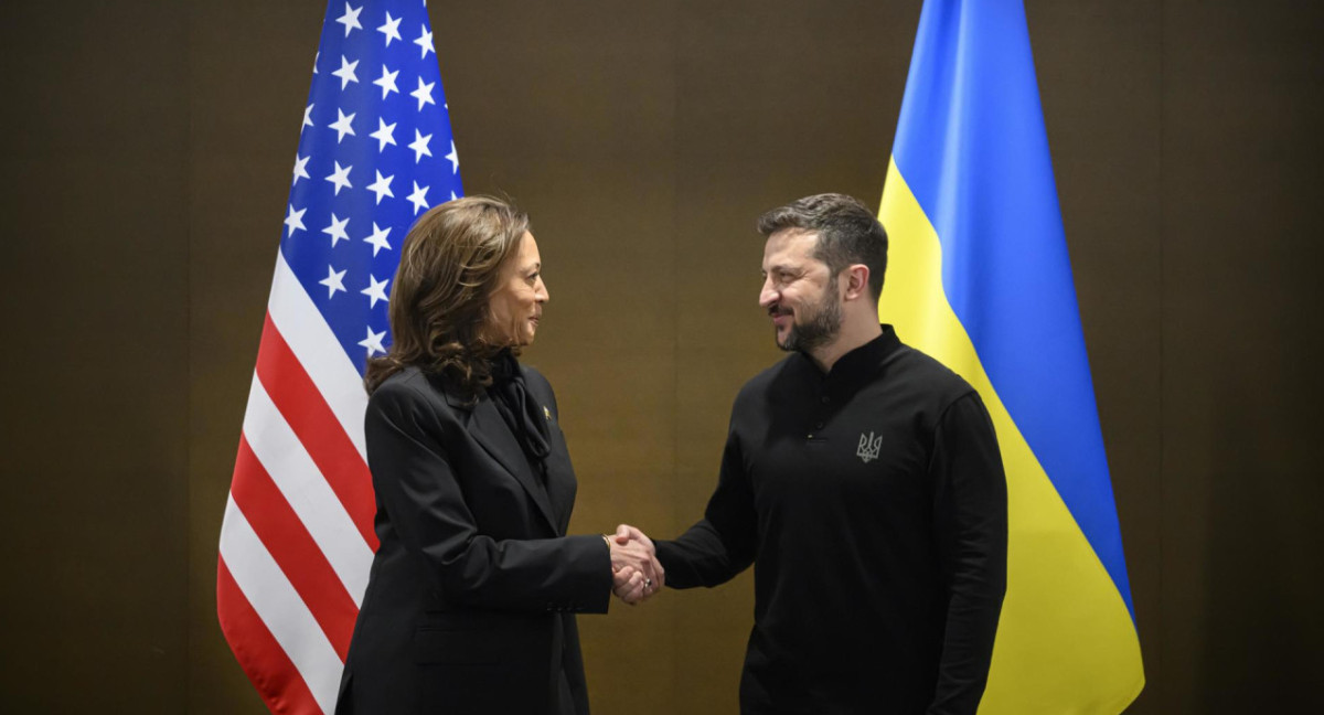 Kamala Harris junto a Volodimir Zelenski. Foto: EFE.