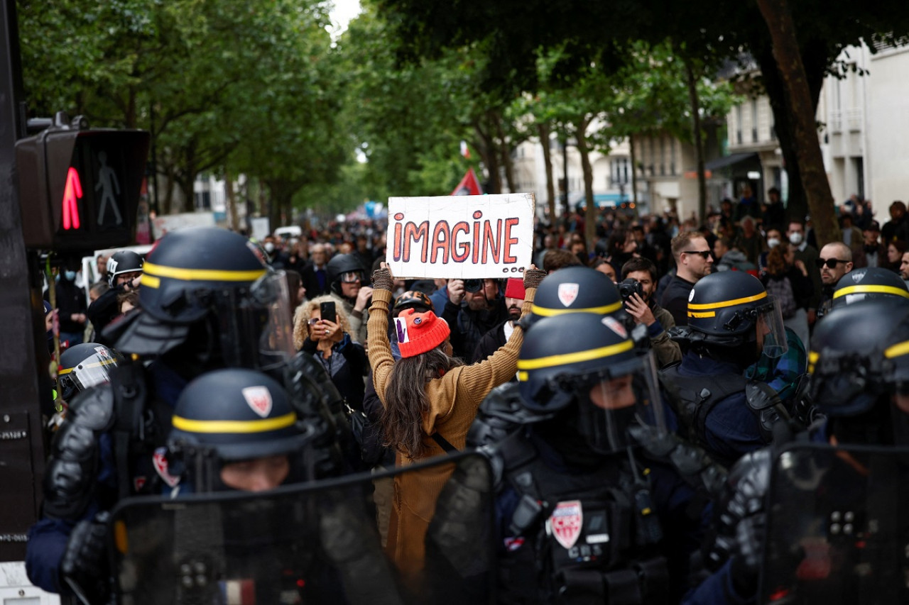 Manifestaciones en Francia contra la extrema derecha. Foto: Reuters.