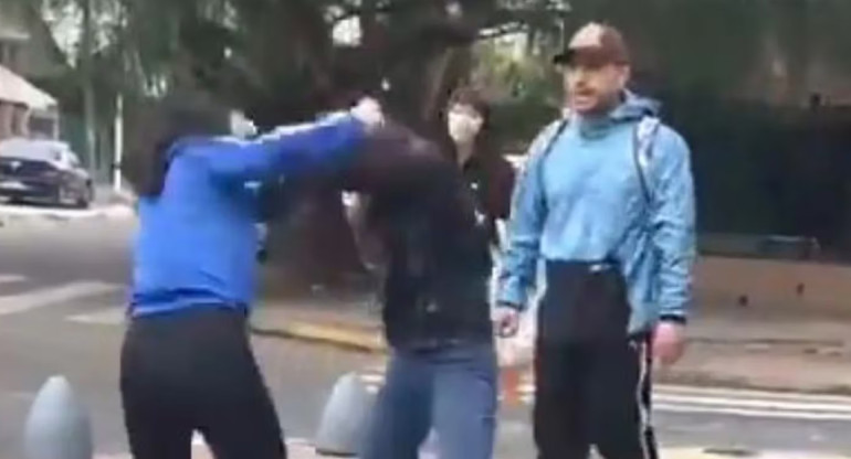 Pelea entre estudiantes de Ramos Mejía. Foto: captura video