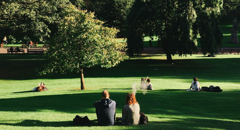 Parque; plaza. Foto: Unsplash