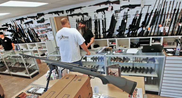 Compra de armas en Estados Unidos. Foto: Reuters