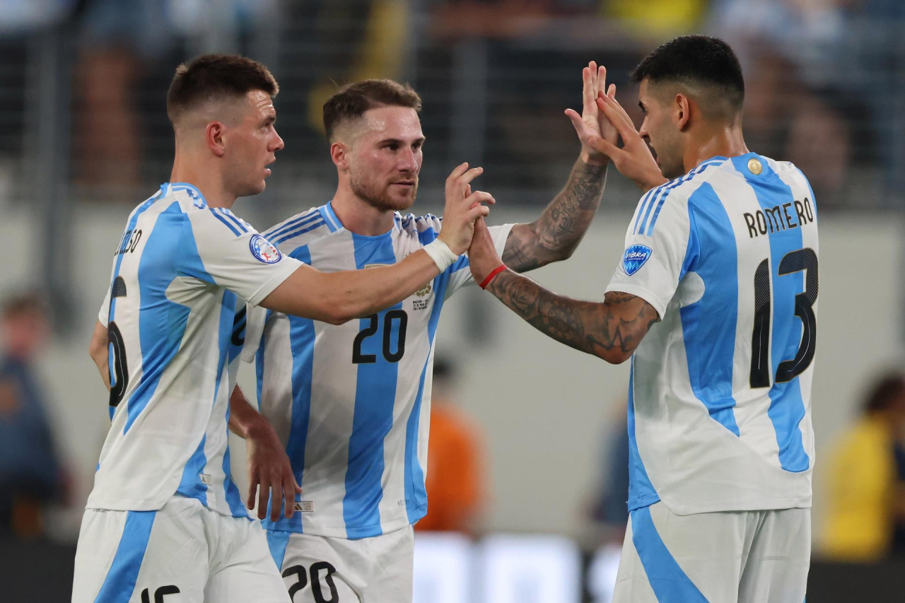 Gio Lo Celso, Alexis Mac Allister y Cristian Romero, Selección Argentina, Copa América 2024. Foto: EFE.