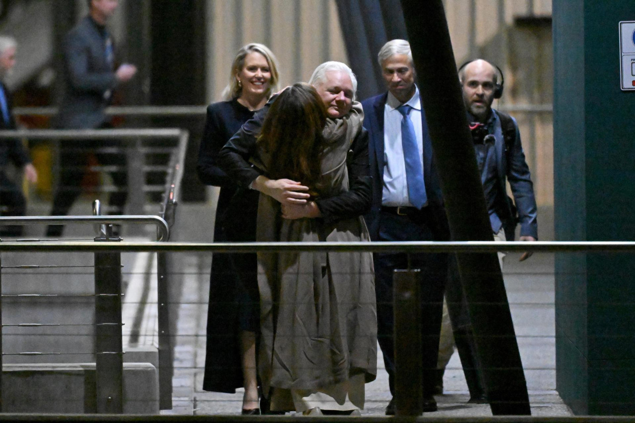 Julian Assange regresó a Australia. Foto: EFE.