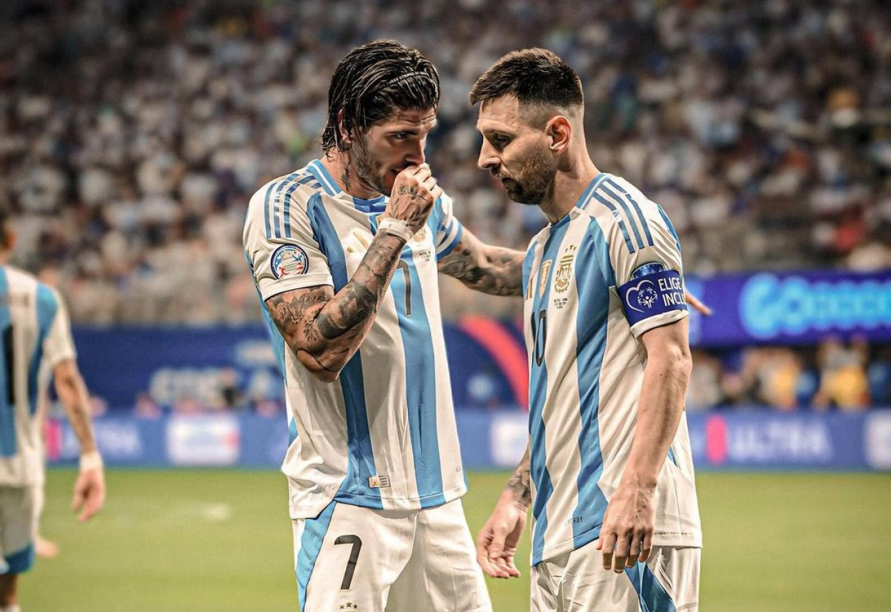 Rodrigo De Paul y Lionel Messi. Foto Instagram.