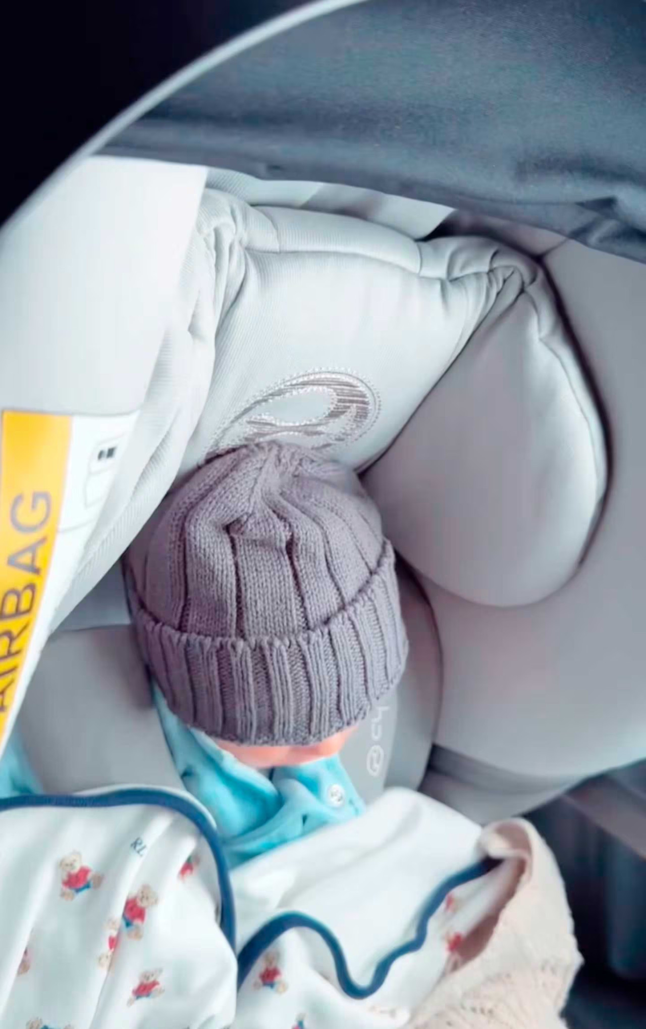 El look del bebé antes de ir al pediatra. Foto: Instagram.