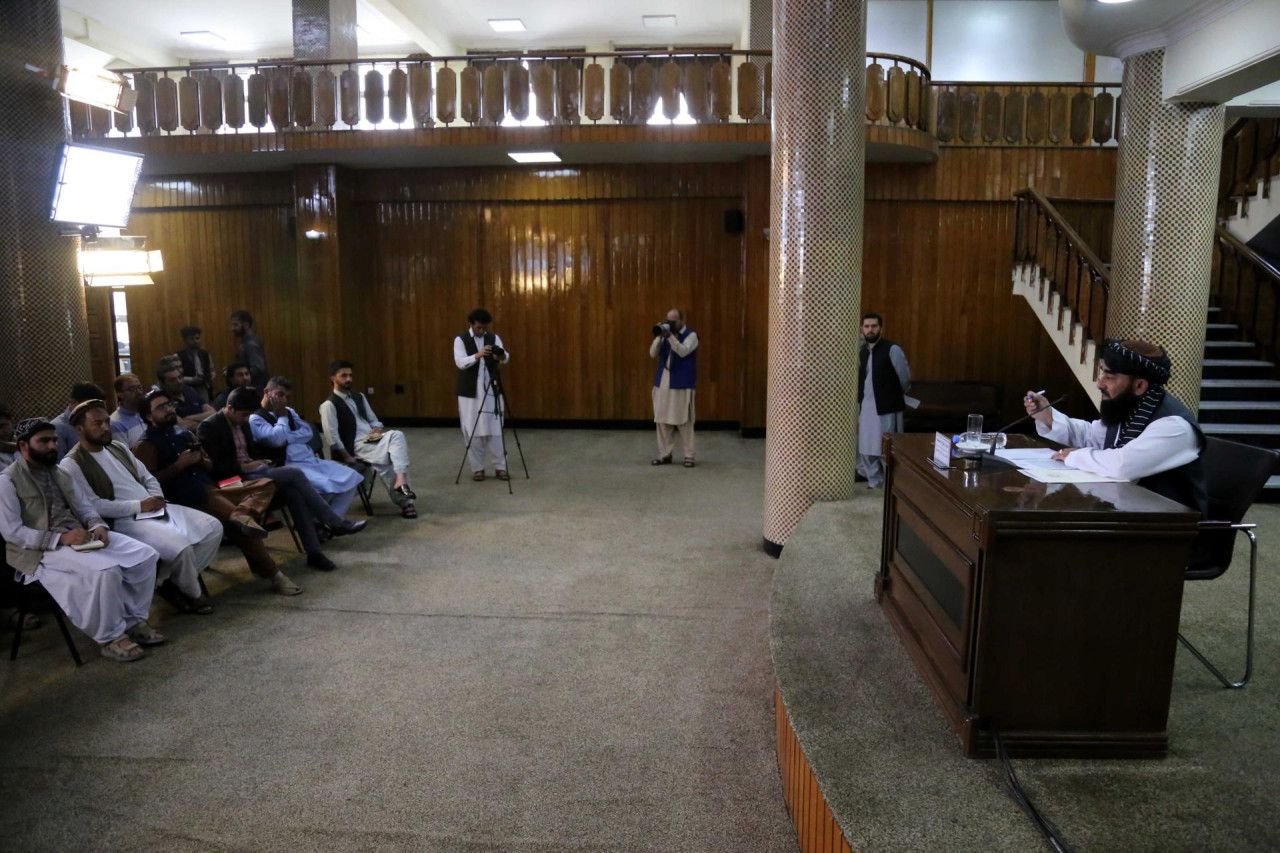 Reunión de líderes talibanes. Foto: EFE.