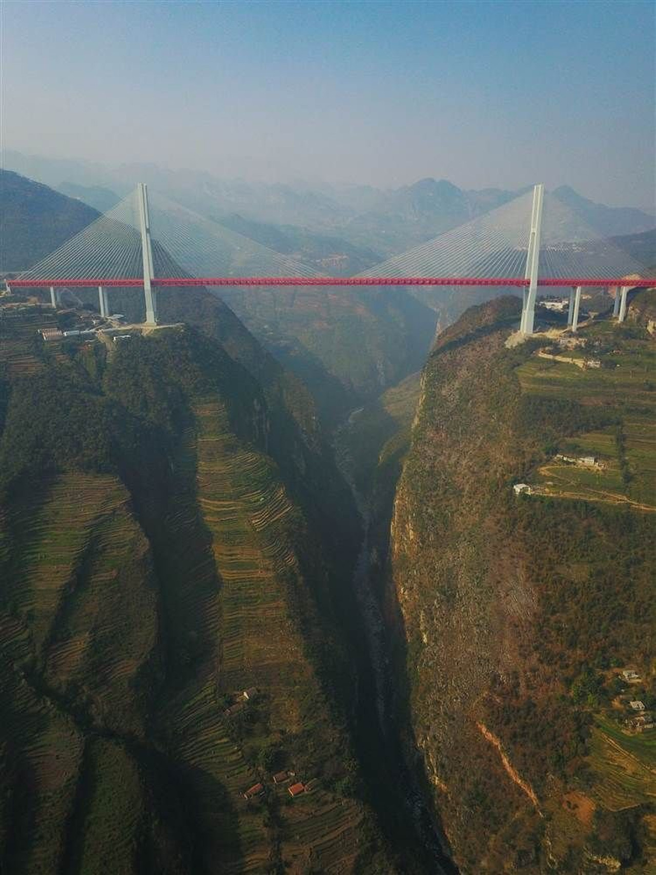 El impresionante puente creado en China. Foto: X