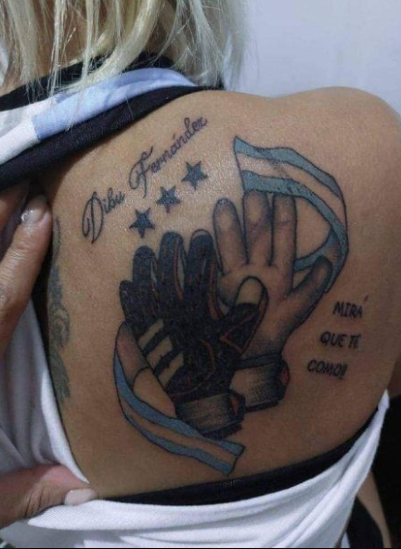 Tatuajes fallidos de la Selección Argentina, en homenaje a Emiliano "Dibu" Martinez. Foto: X.