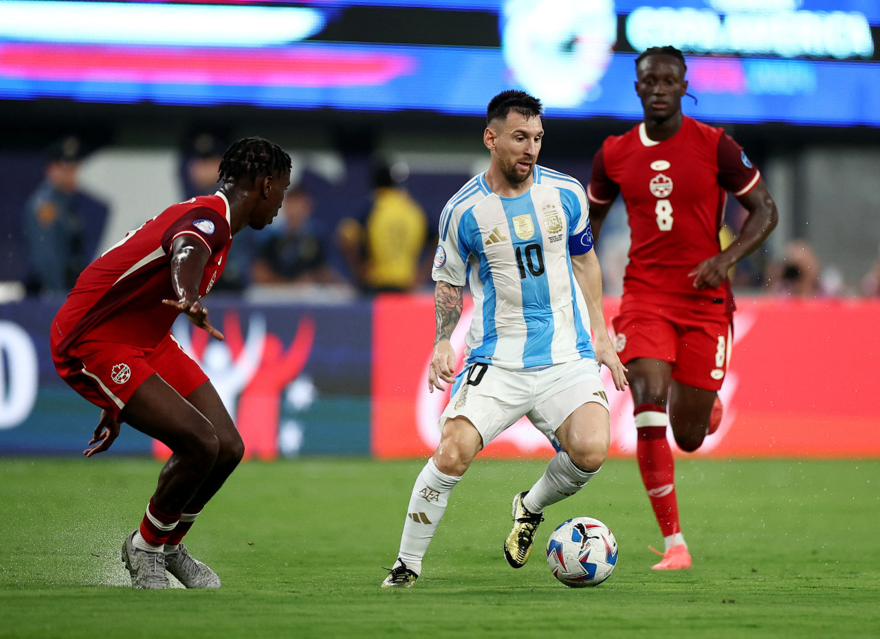 Las mejores imágenes de Argentina-Canadá. Foto: Reuters.