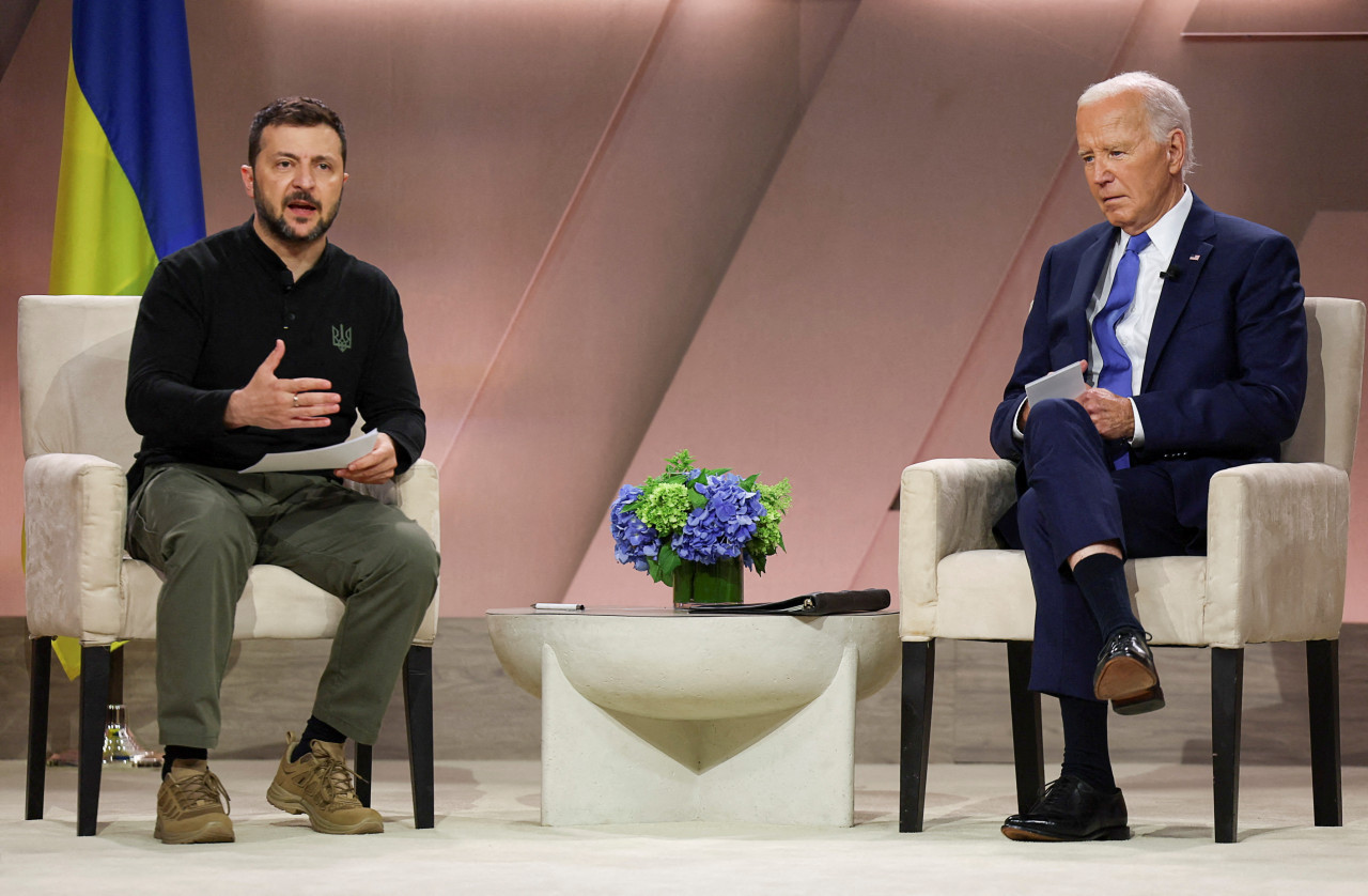 Volodimir Zelenski y Joe Biden. Foto: Reuters.