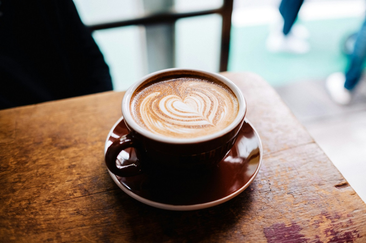 Café; cafeína. Foto: Unsplash.