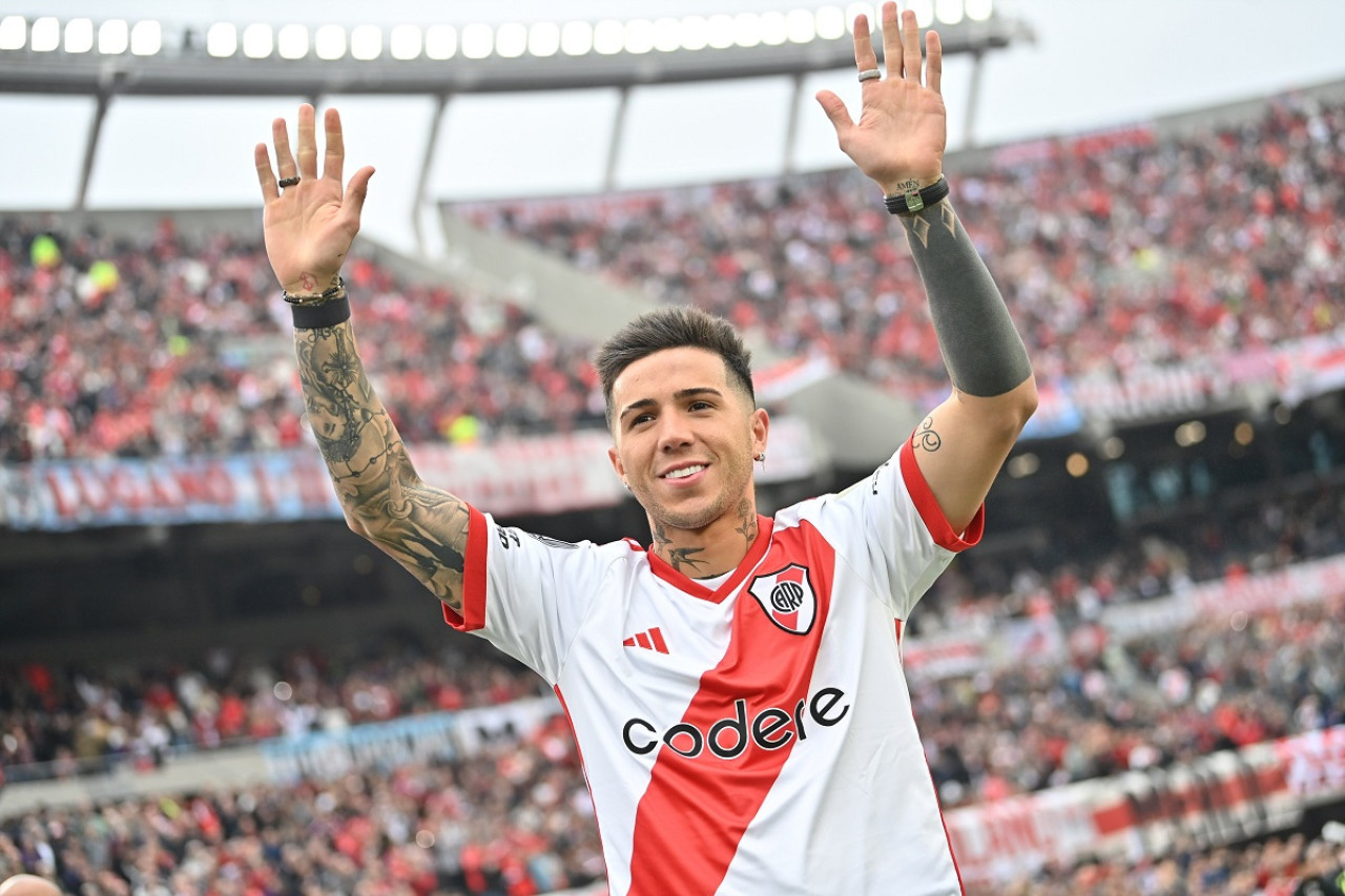 Enzo Fernández volvió al Monumental. Foto: X @RiverPlate.