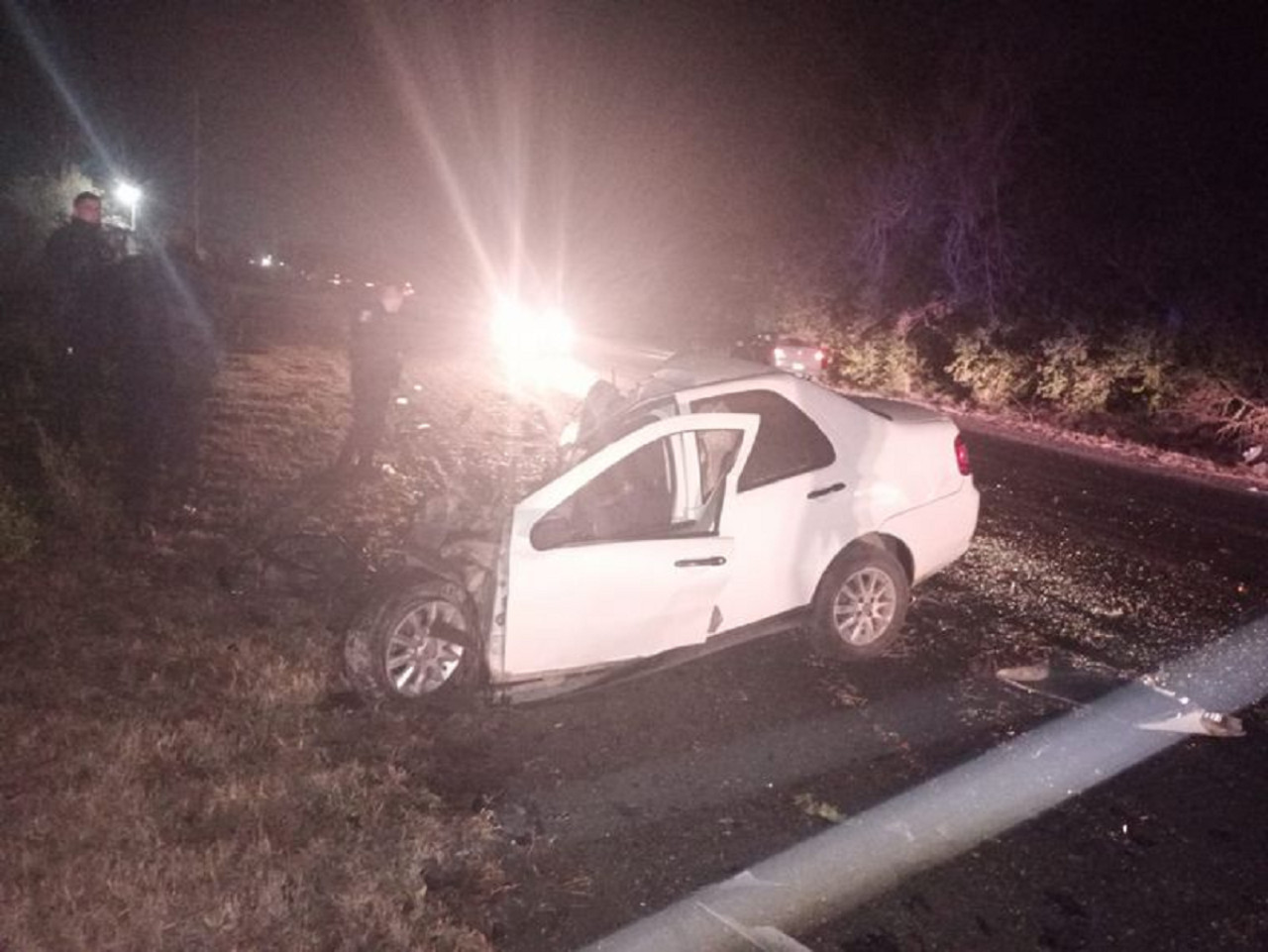 Choque entre un auto y un micro en Córdoba. Foto: gentileza Cadena 3.