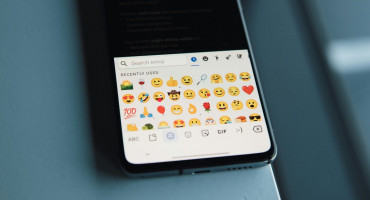 Emojis; WhatsApp. Foto: Unsplash.