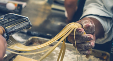 Pastas artesanales; fideos. Foto: Unsplash.