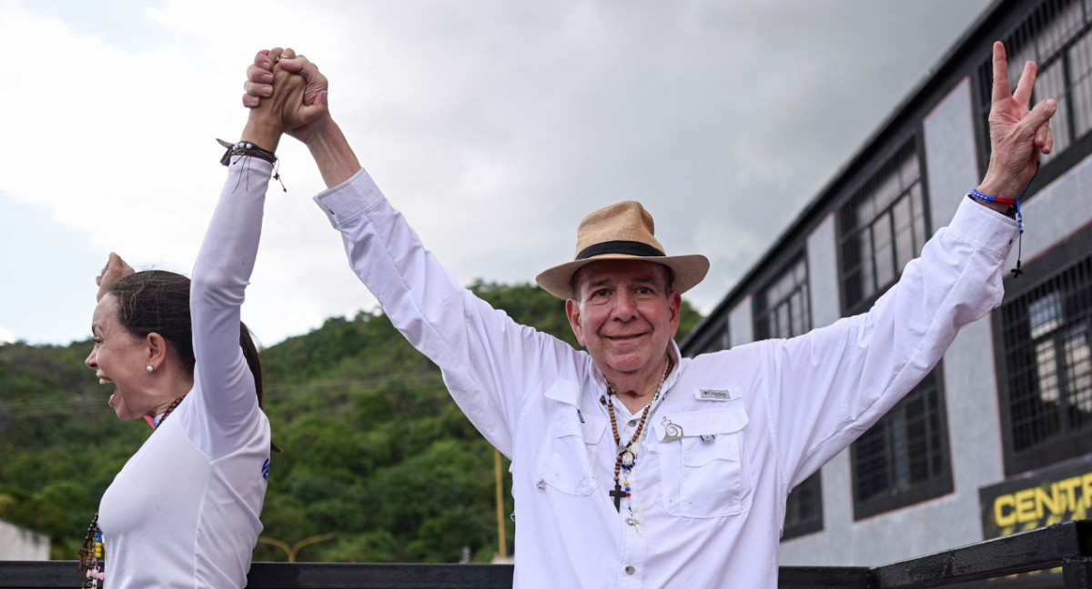 Edmundo Gonzalez y Maria Corina Machado. Foto: Reuters