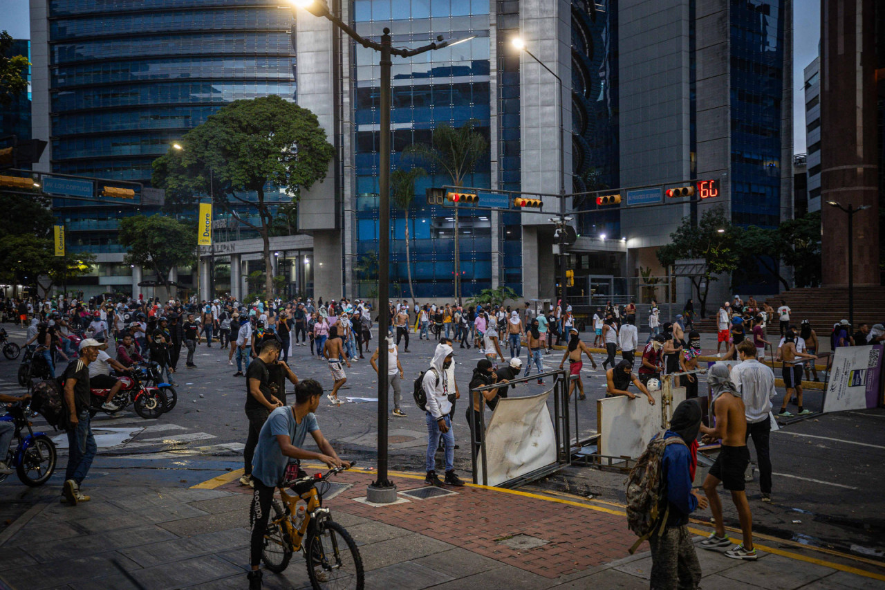 Protestas en Venezuela por los resultados de las elecciones. Foto: EFE.