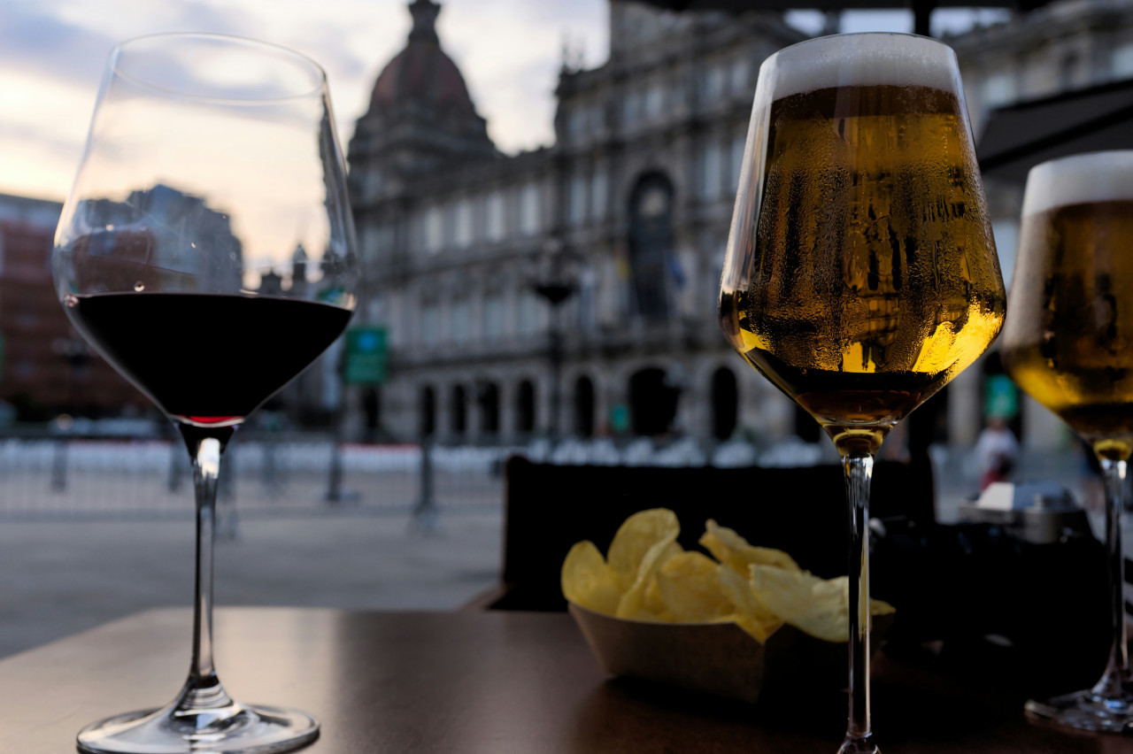 Consumo de vino y cerveza. Foto: Unsplash.