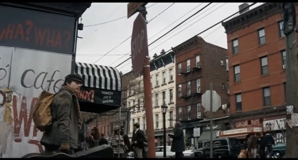 Timothée Chalamet como Bob Dylan en la película "A complete unknown". Captura de video.