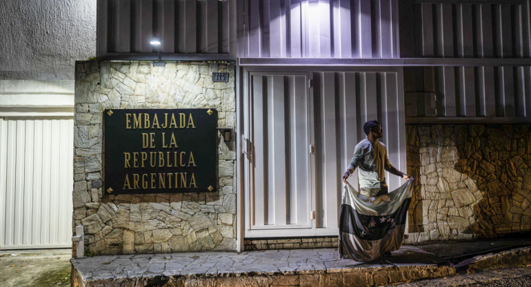 Embajada de Argentina en Venezuela. Foto: EFE.