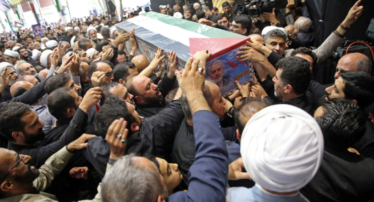 Masivo funeral de Ismail Haniyeh, líder político de Hamás. Foto: Reuters.