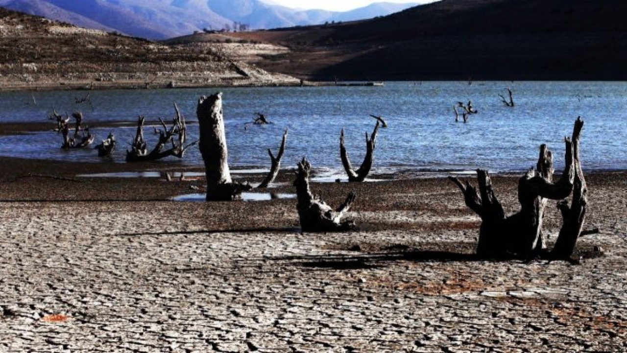 Water Crisis in Chile Source: University of Chile.