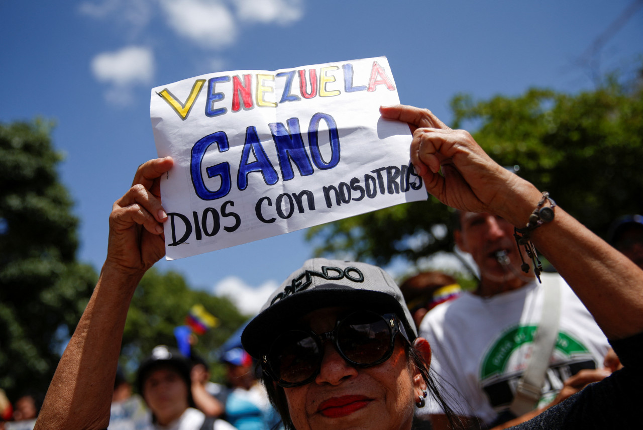 Marcha opositora en Venezuela. Foto: Reuters