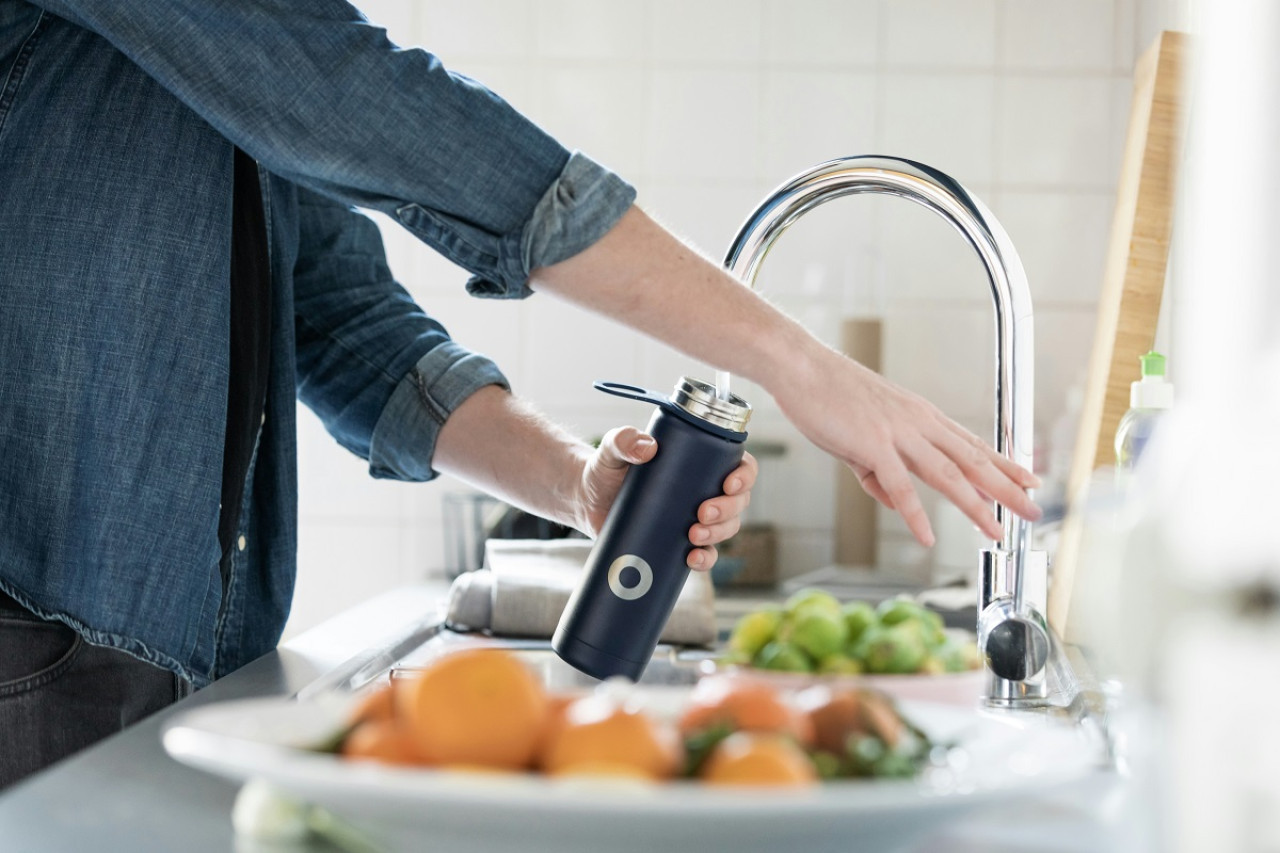 Botella de agua. Foto: Unsplash.