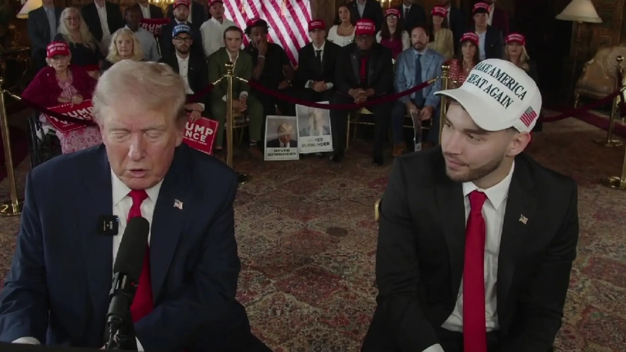 Donald Trump y el streamer Adin Ross. Foto: captura de video.