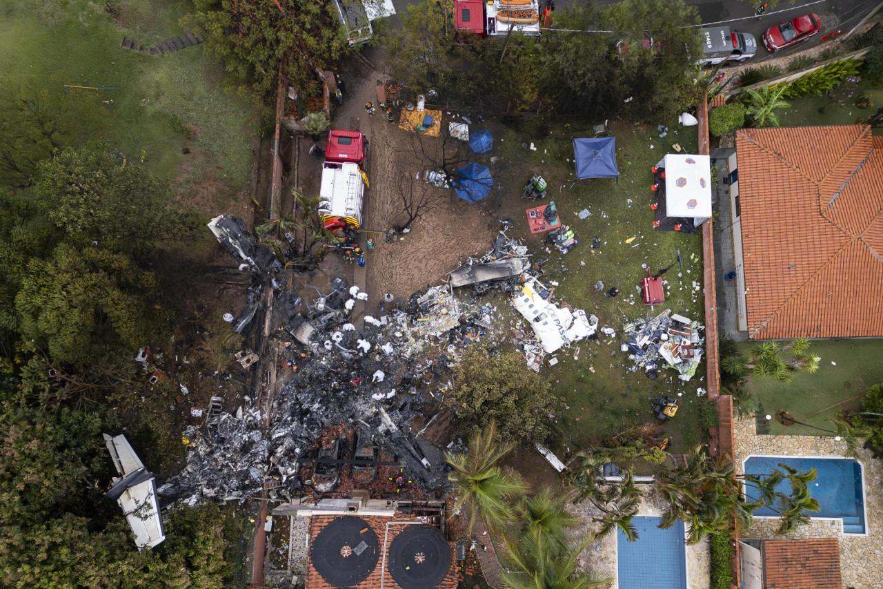 Accidente de un avión en Brasil. Foto: EFE.