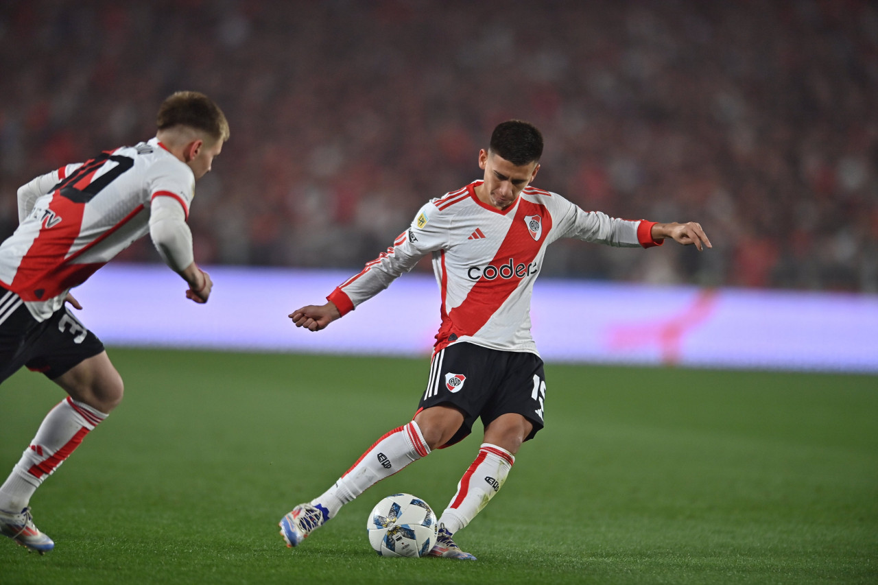 Echeverri, fútbol argentino. Foto: X River