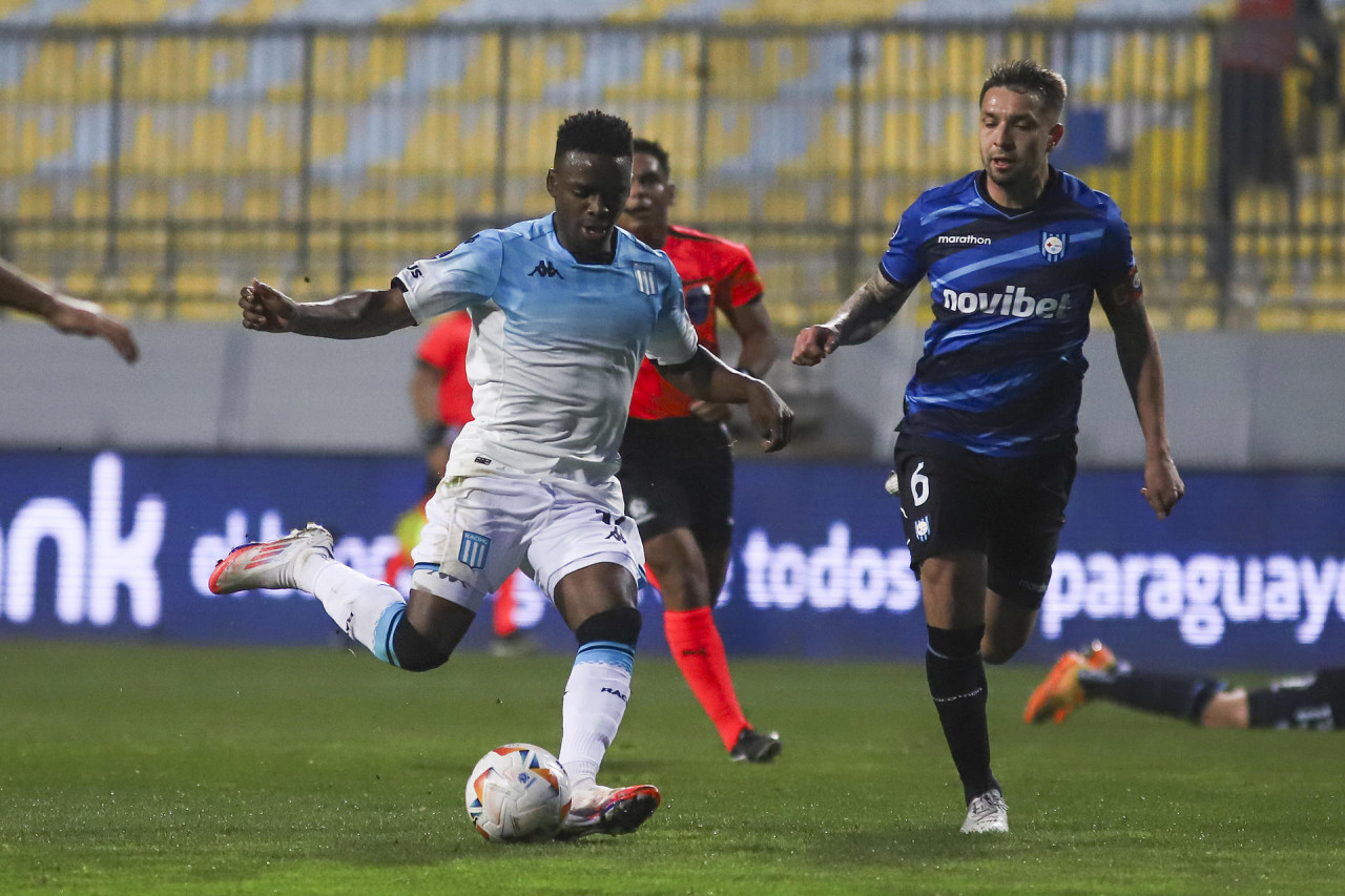 Copa Sudamericana, Huachipato vs. Racing. Foto: EFE.