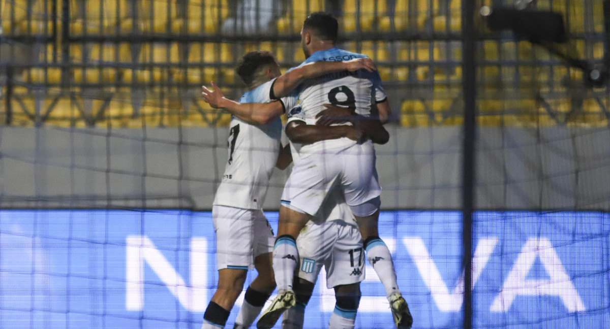 Copa Sudamericana, Huachipato vs. Racing. Foto: EFE.