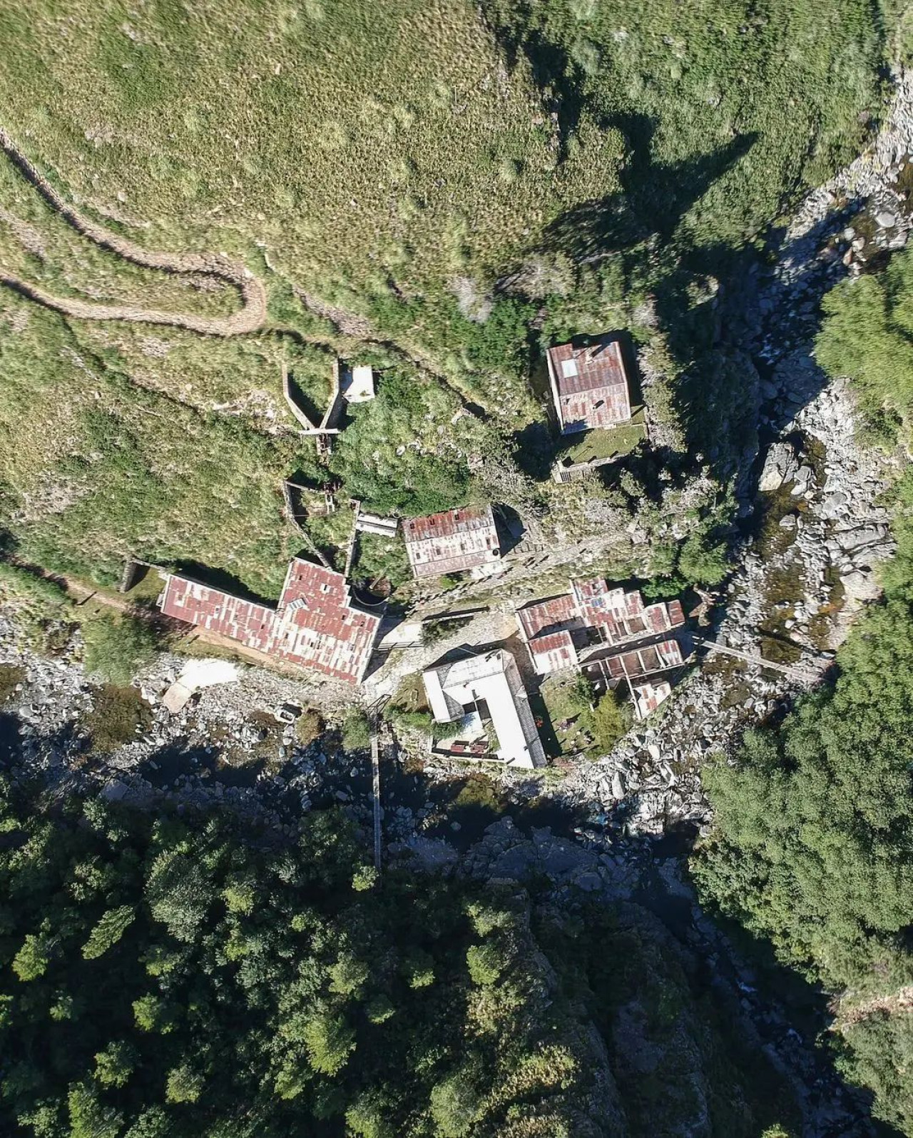 Pueblo Escondido, un lugar en el medio de las sierras. Foto Instagram @respiracordoba.