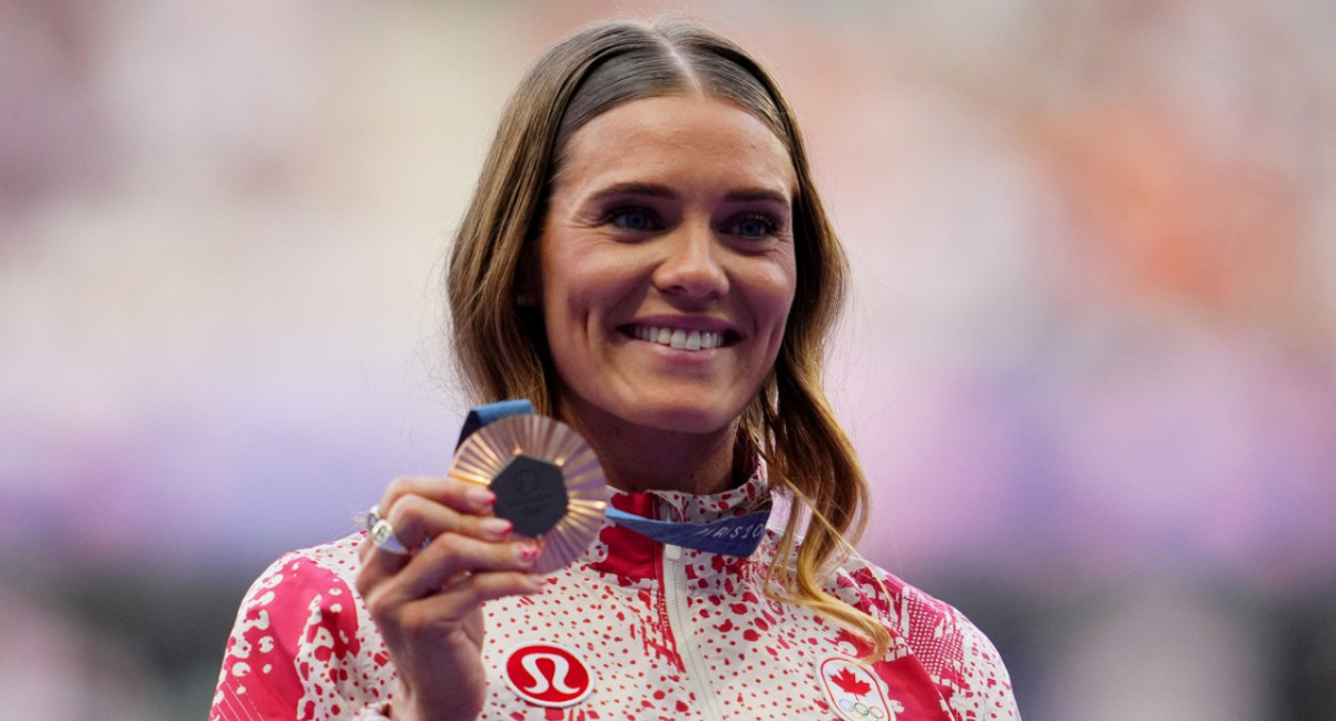 Alysha Newman logró el bronce en salto con garrocha en París 2024. Foto: Reuters.