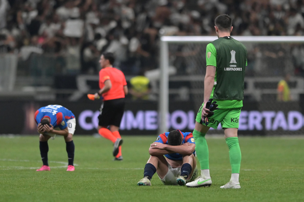 San Lorenzo quedó eliminado de la Copa Libertadores tras perder con Atlético Mineiro de Brasil. Foto: EFE.