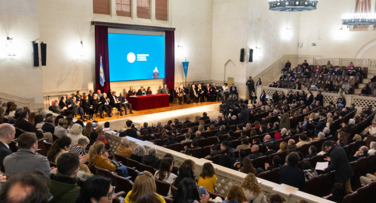 Homenaje a los convencionales constituyentes de 1994, a 30 años de la Reforma Constitucional, en la Universidad Nacional del Litoral. Foto: Prensa