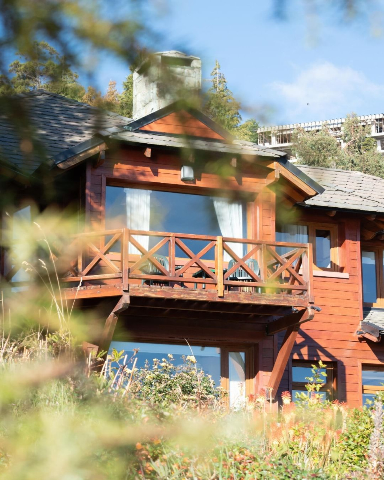 El hotel "más romántico" de América del Sur, en Bariloche. Foto: Instagram/charmingbariloche