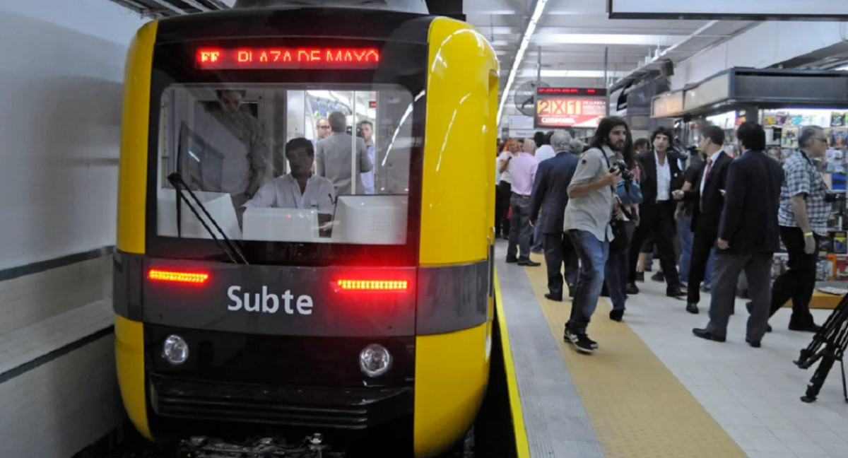 Subte, transporte público. Foto: NA