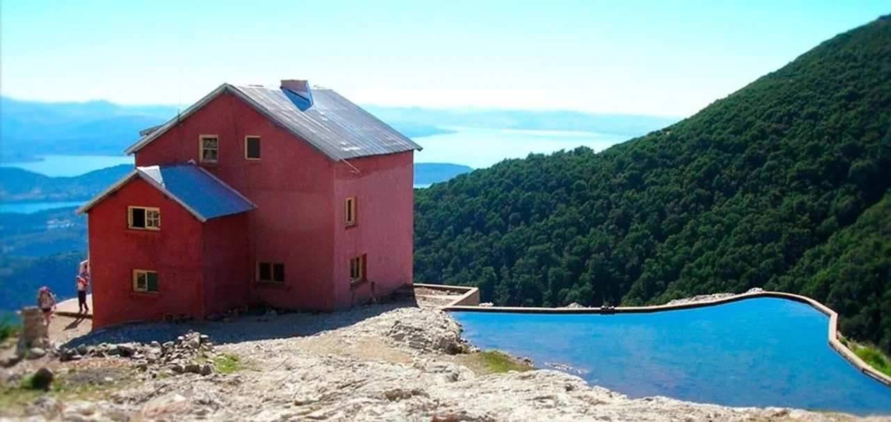 La avalancha se produjo en las inmediaciones del Refugio López. Foto: NA.