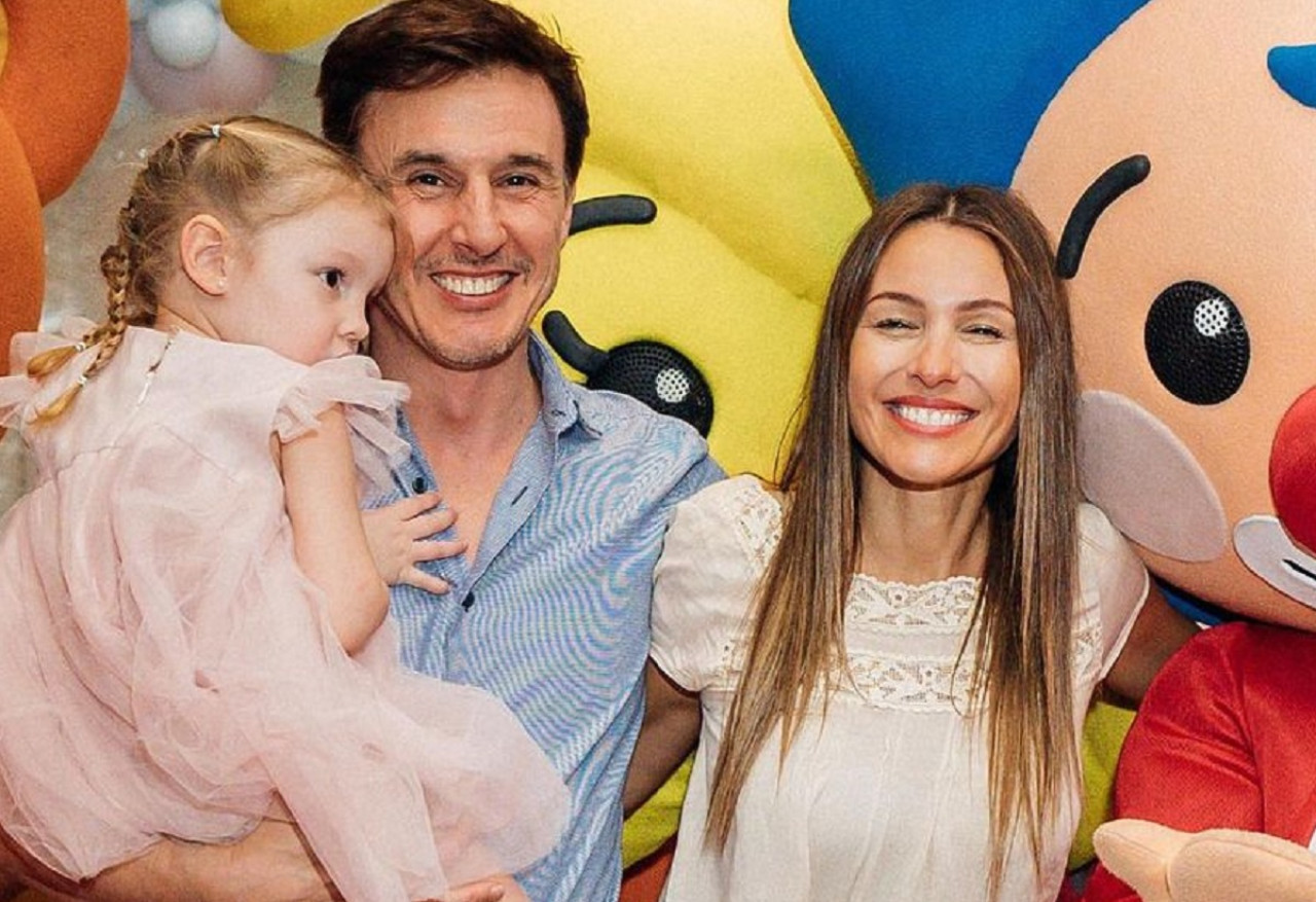 Pampita, Roberto y Anita García Moritán. Foto: Instagram @pampitaoficial.