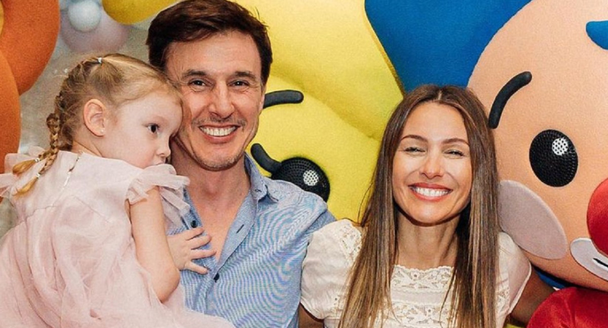 Pampita, Roberto y Anita García Moritán. Foto: Instagram @pampitaoficial.