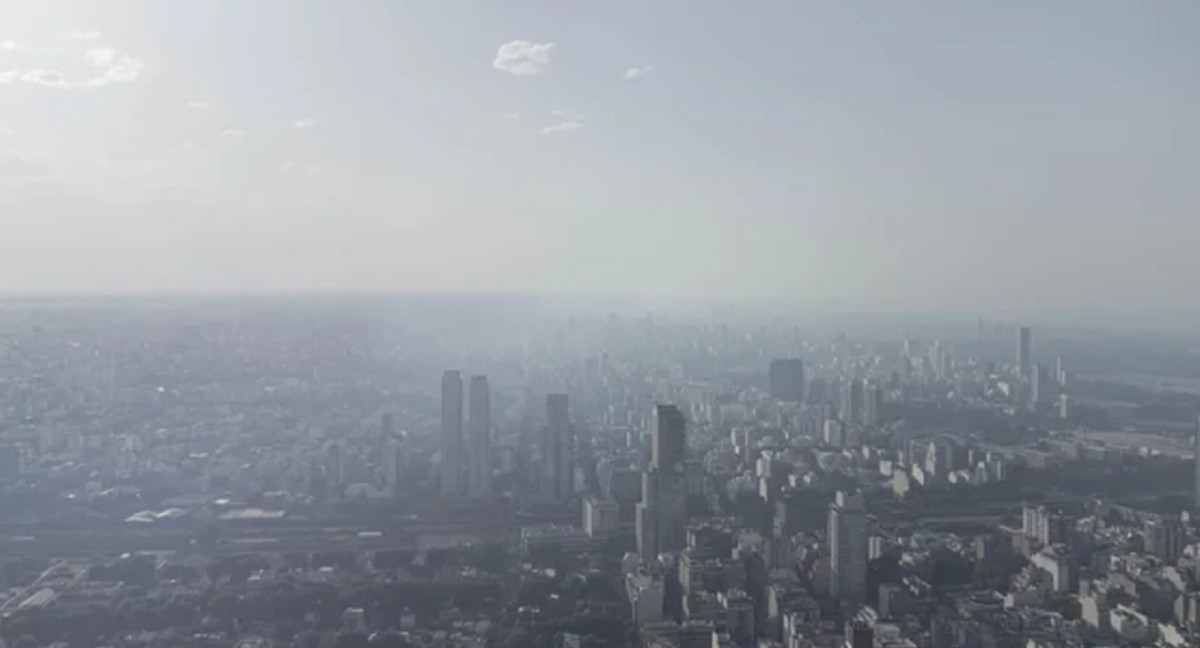 Se avecina humo a Buenos Aires. Foto: NA