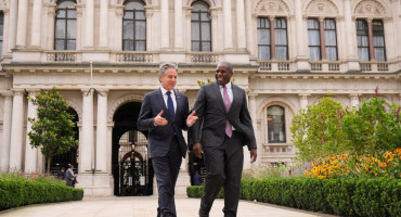 Antony Blinken y David Lammy. Foto: Reuters.